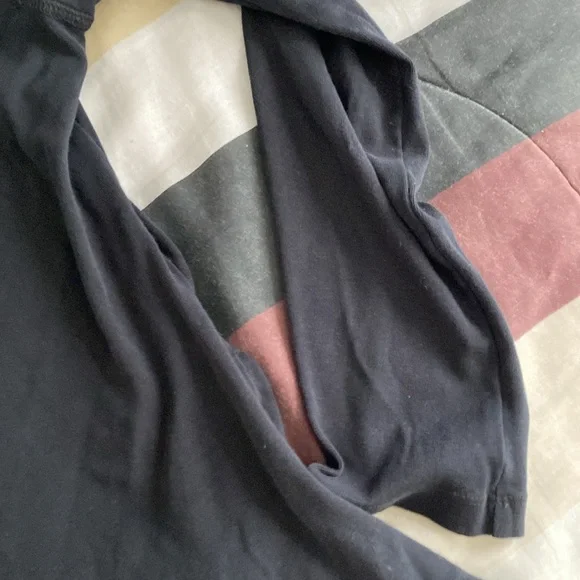 Scoop neck Black loose Long-Sleeve T-Shirt - Picture 17 of 17